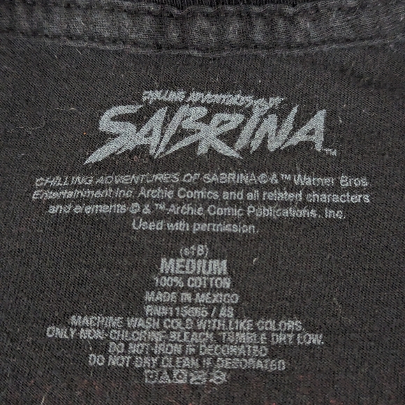 Sabrina The Teenage Witch Medium - Picture 5 of 6